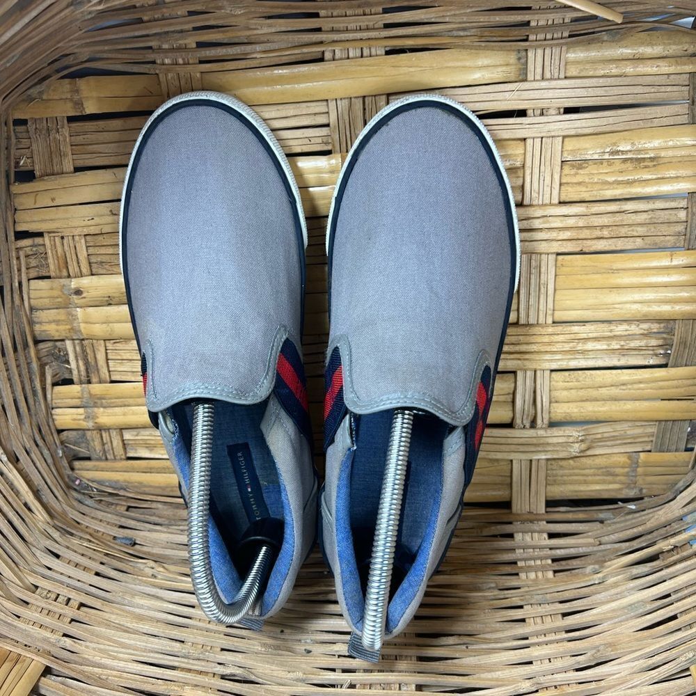 Tommy Hilfiger gray loafers oxfords - Picture 5 of 7